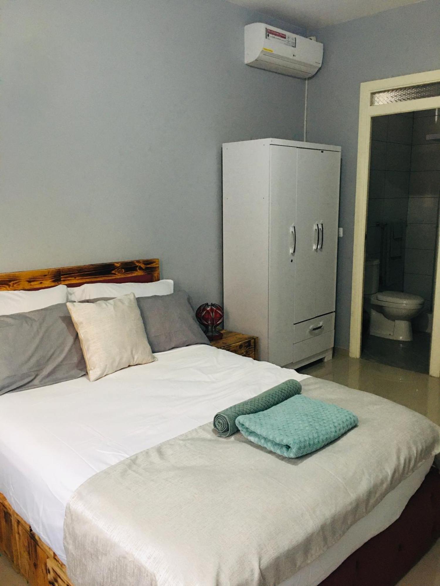 J Martins Apart Hotel 塔拉法尔 外观 照片